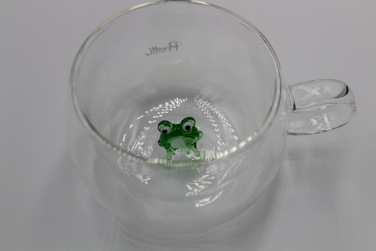 Tasse mit Henkel Frosch