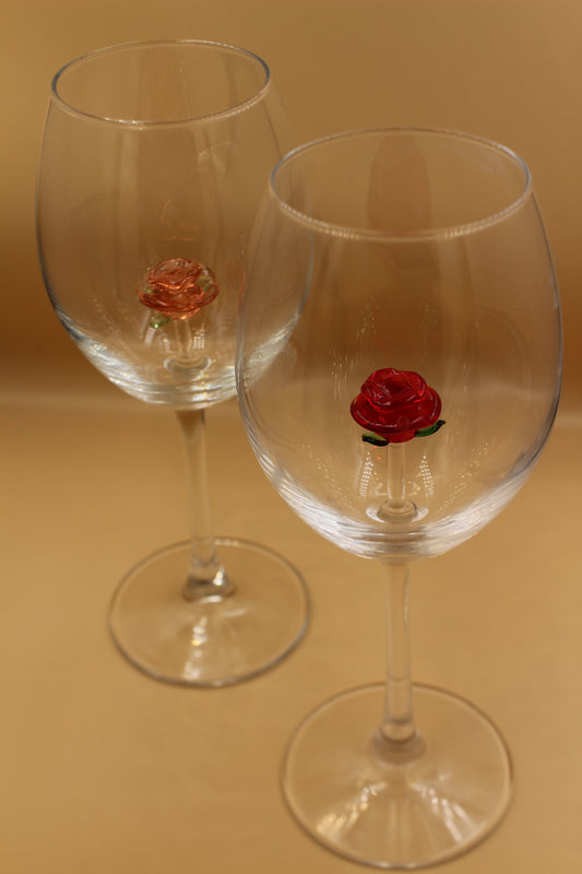 Weingläser Rosen