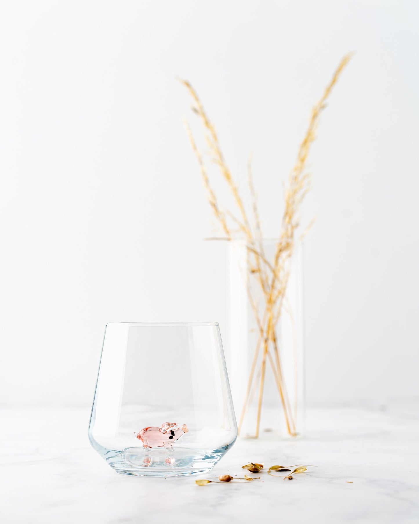 Rosa Schwein Glas
