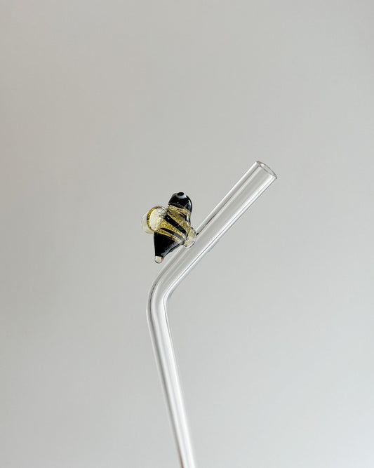 Biene Strohhalm